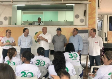 Presidente da FIEAC visita a Caravana do Desenvolvimento em Plácido de Castro