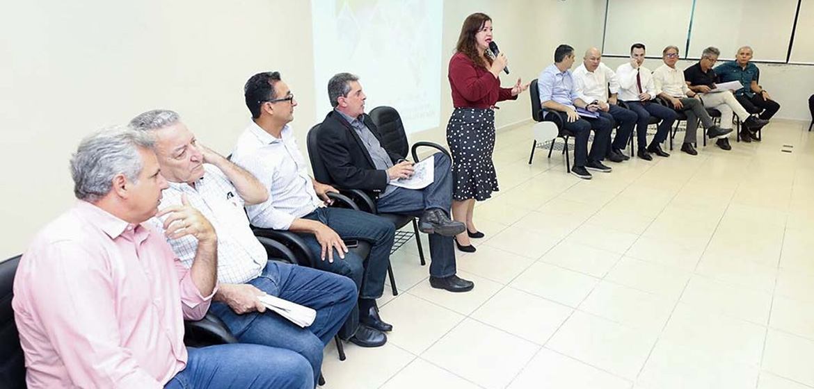 Movimento “Por um Acre mais Produtivo” entrega propostas ao pré-candidato ao governo Marcus Alexandre 