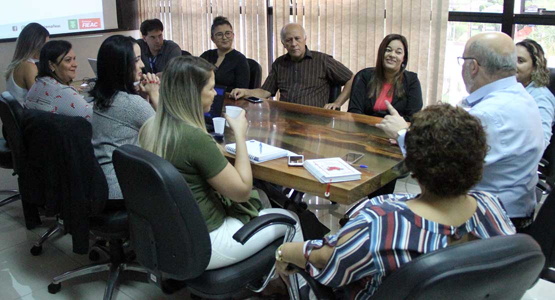 FIEAC recebe visita de benchmarking de regional do TO