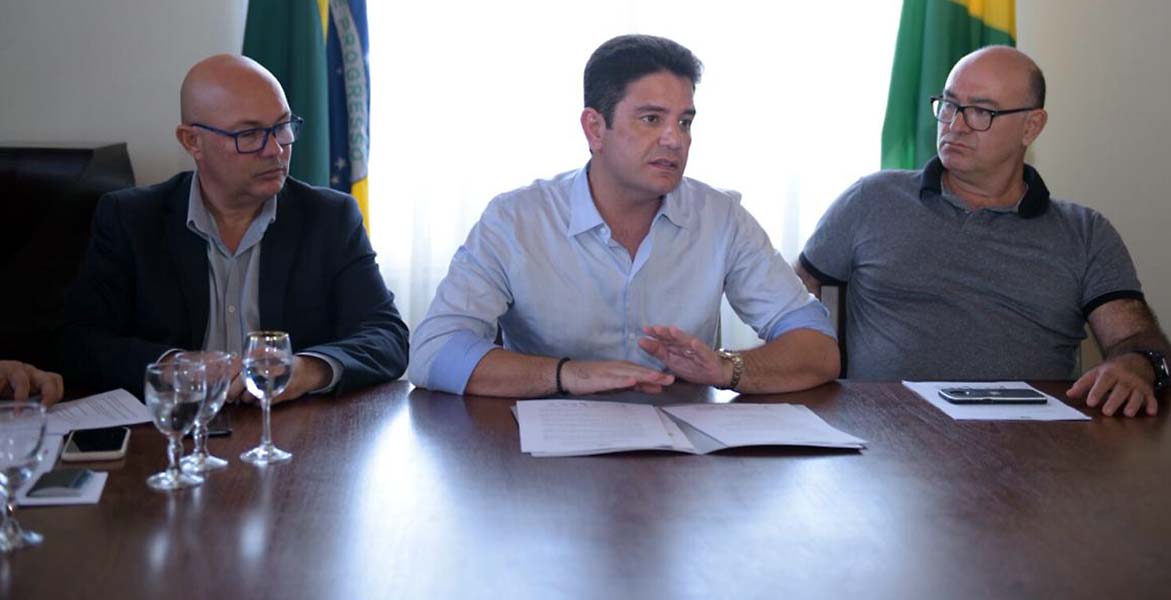 Comitê Gestor do Plano Acreano da Cultura Exportadora se reúne com Gladson Cameli