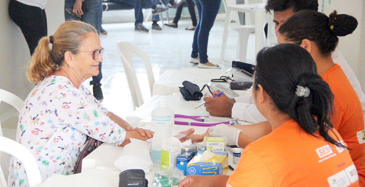 Inércia da construção civil reflete em fraco movimento no seu principal evento de cidadania