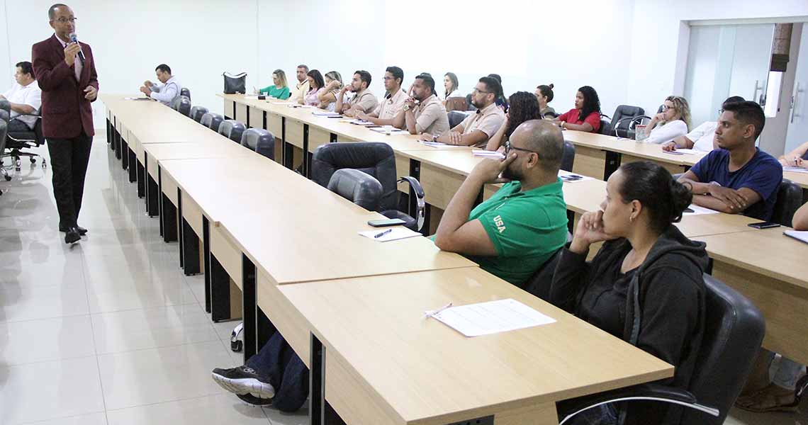 Encontro reúne contadores e empresários na FIEAC