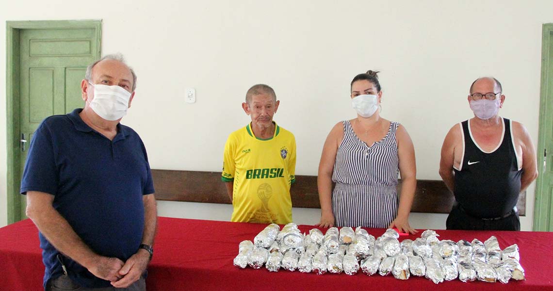 Dia Mundial do Pão: Sindpan entrega lanches ao Educandário e Lar Vicentino 