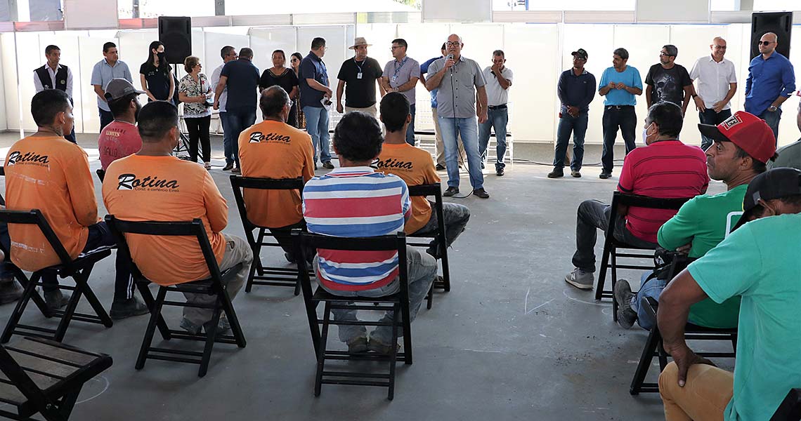 Presidente da FIEAC participa de café da manhã com trabalhadores da Expoacre