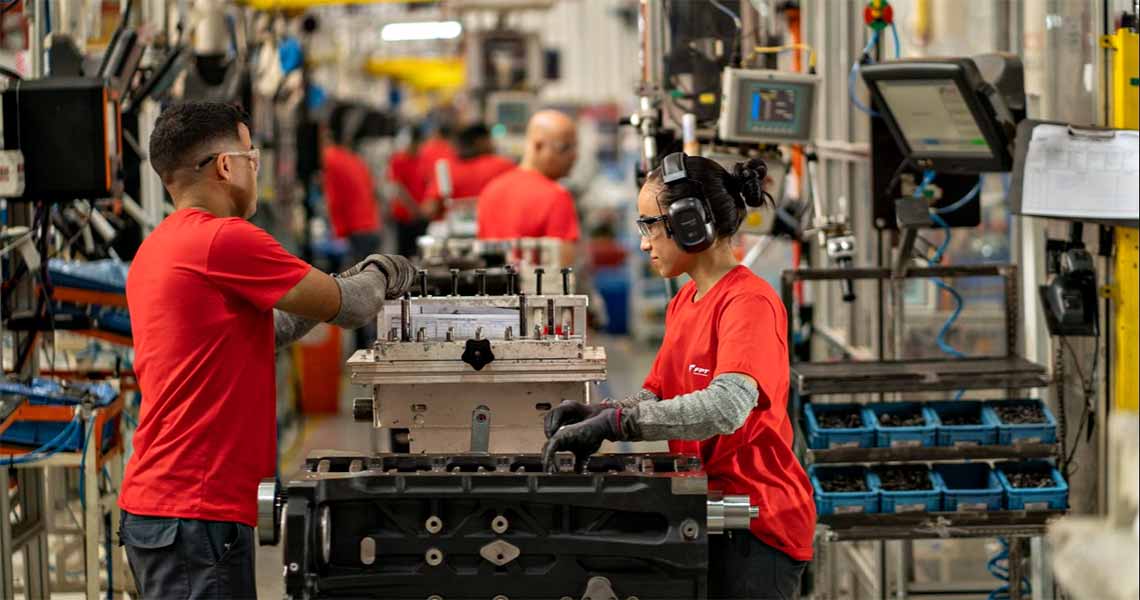 Emprego industrial não cai há um ano, aponta CNI