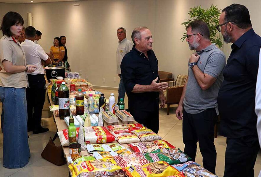 Sinpal apresenta produtos da indústria de alimentos ao prefeito e secretários de Rio Branco